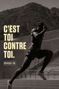 Femme pensant à ses défis personnels, déterminée à se surpasser.