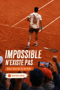Un chemin montagneux symbolise le parcours vers l'impossible. Les défis sont surmontés avec détermination.