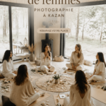 Un groupe de femmes souriantes réunies lors d'un cercle de femmes à Kazan, immortalisé par un photographe.