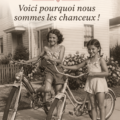 Portrait d'une femme souriante de la génération 1945-1965 partageant ses souvenirs.