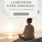 Femme méditant en pleine conscience dans un parc