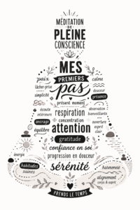 Femme méditant dans un environnement calme, pratique de pleine conscience