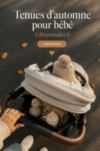 Bébé habillé avec un ensemble d'hiver douillet dans un environnement automnal