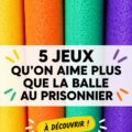 Un groupe d'amis jouant ensemble à un jeu amusant dans un parc.