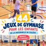 Un groupe d'enfants s'amusant en jouant à des jeux de gym à l'extérieur.